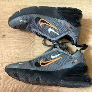 Nike Air Max 270 - Gray & Orange- Little Boys size 1